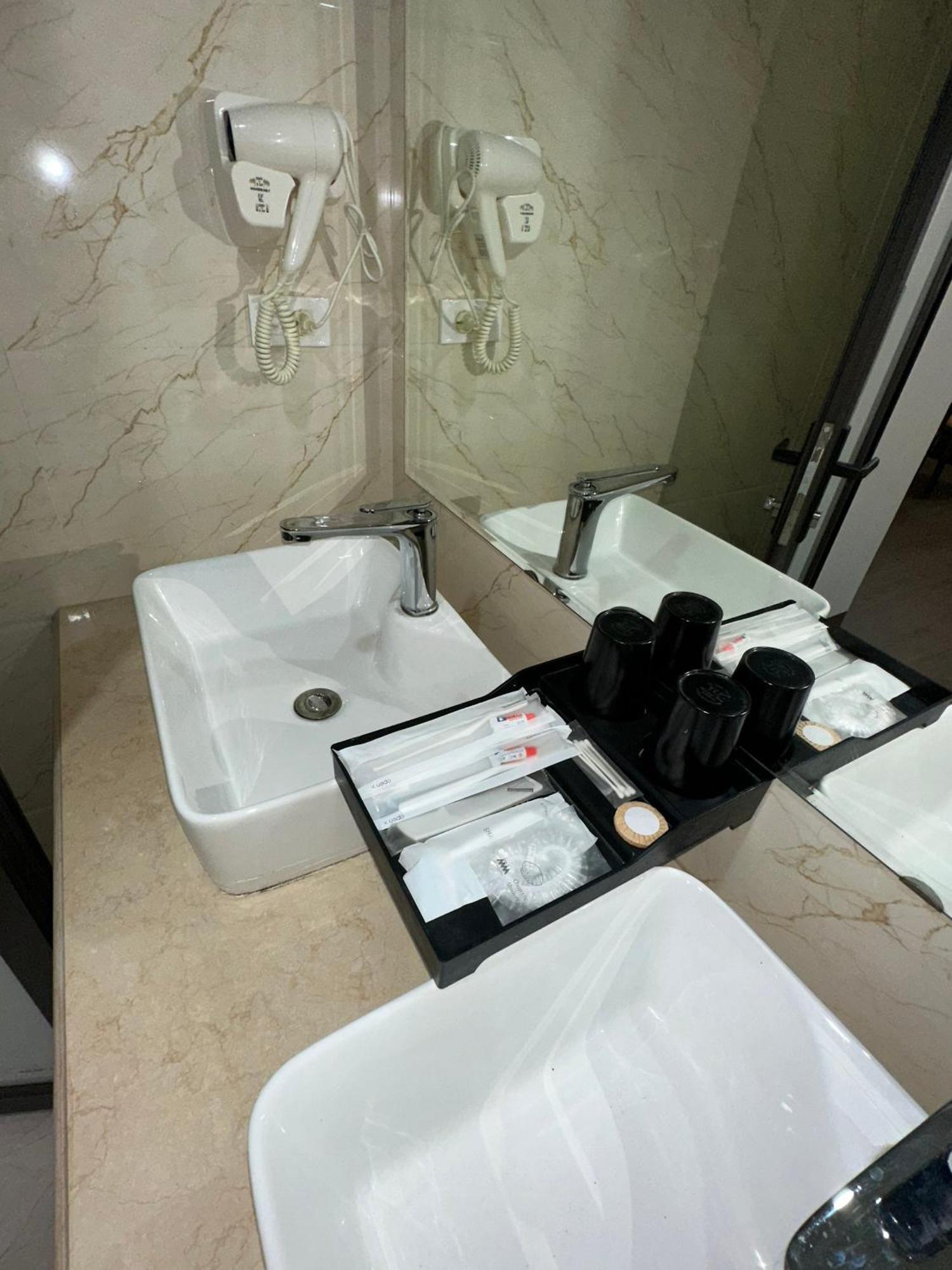 Vinh Khang Ha Long Hotel Dış mekan fotoğraf